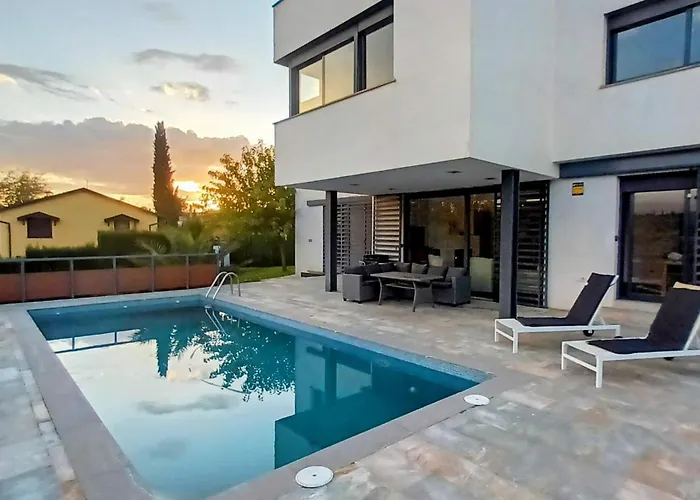 Villa Sierra, pool&BBQ