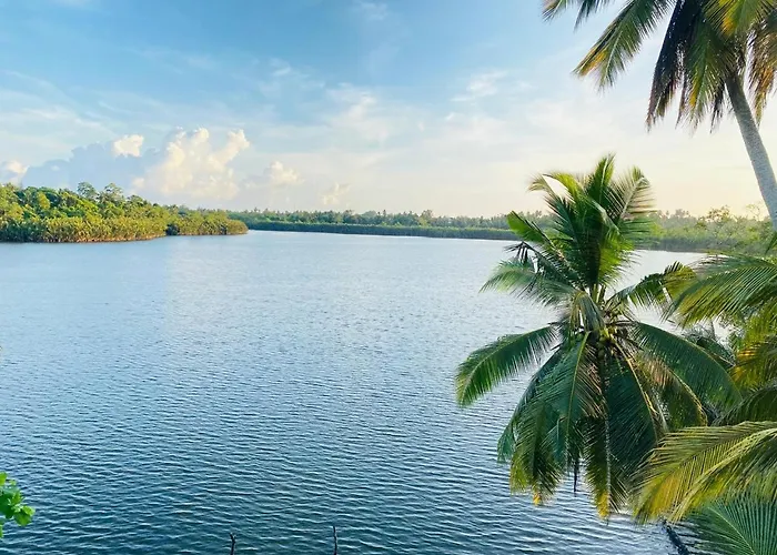 Lake Duwa Hotel