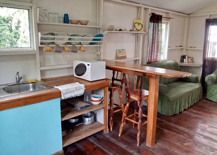 Christina'S Guest House Official