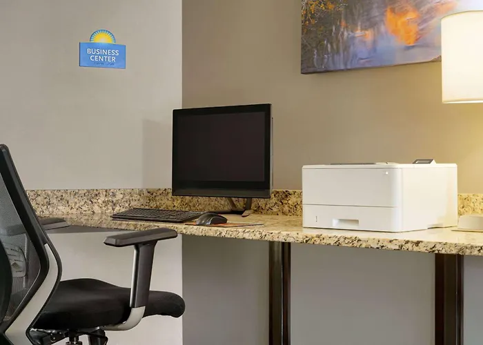 Days Inn By Wyndham Carbondale