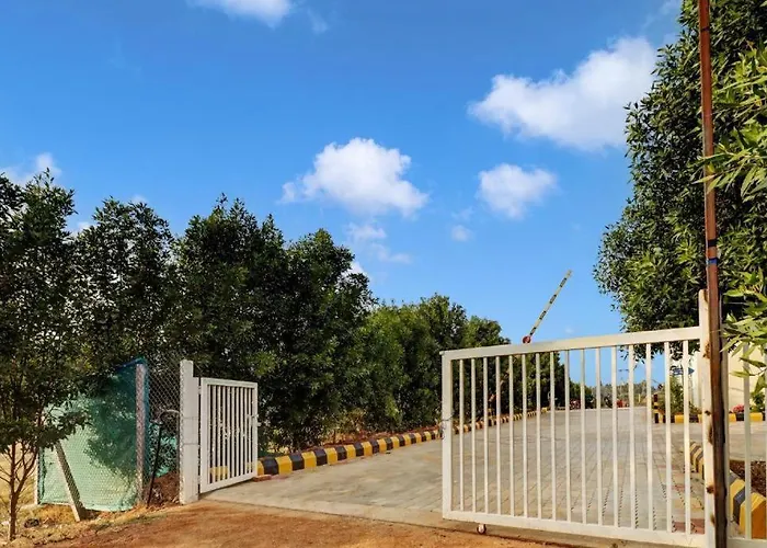 Chandana Green View Resort Hampi