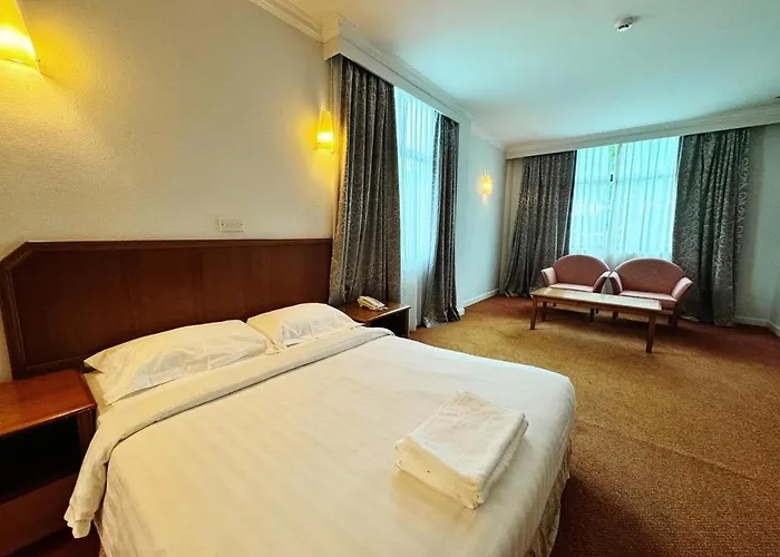 Grand Topaz Hotel