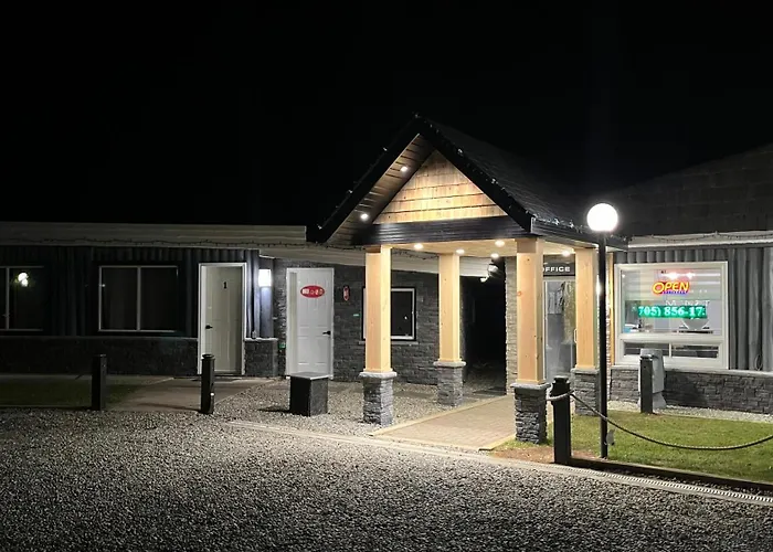 Mystic Isle Motel