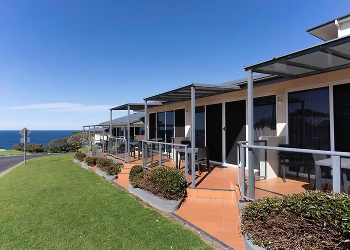 Amooran Oceanside Apartments And Motel