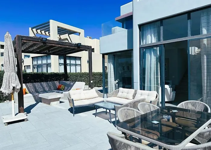 Luminous 4Br Villa, Free Pool & Lagoon Access At Gouna