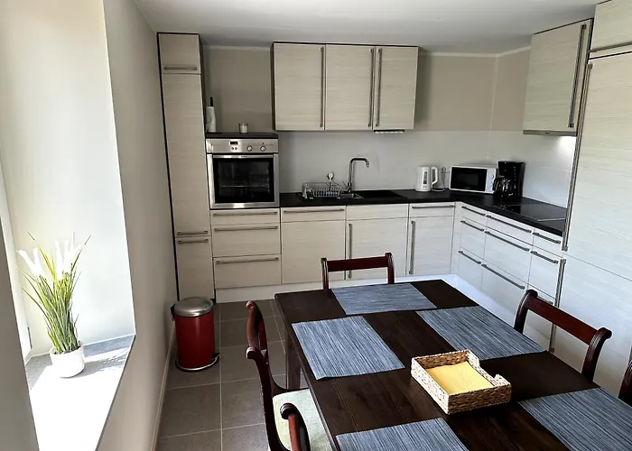 Helfant Luxembourg Deluxe Triple Room 6