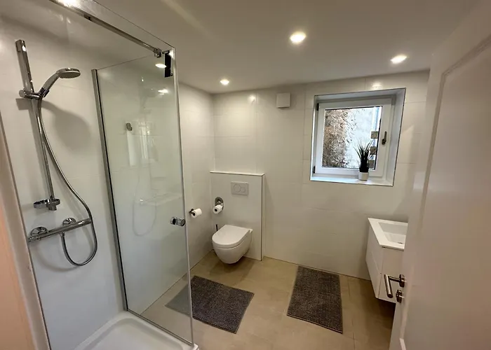 Helfant Luxembourg Deluxe Triple Room 6