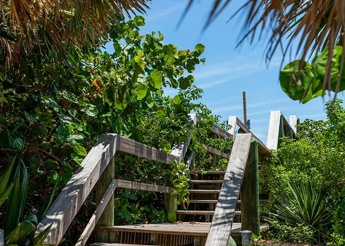 Beachside Hotel&Suites