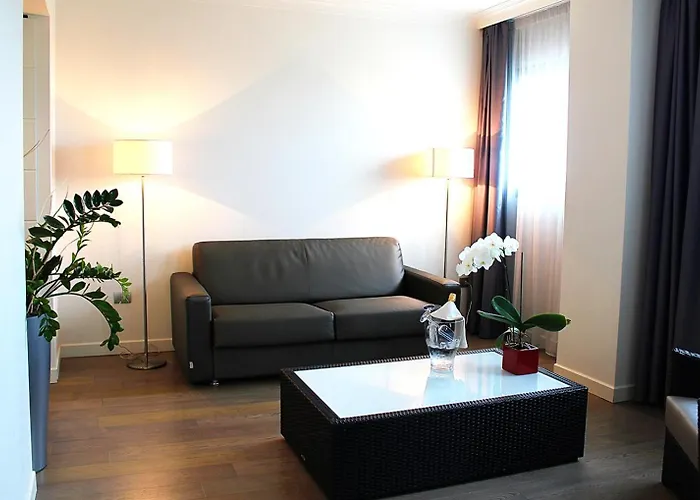 Tag Hotel