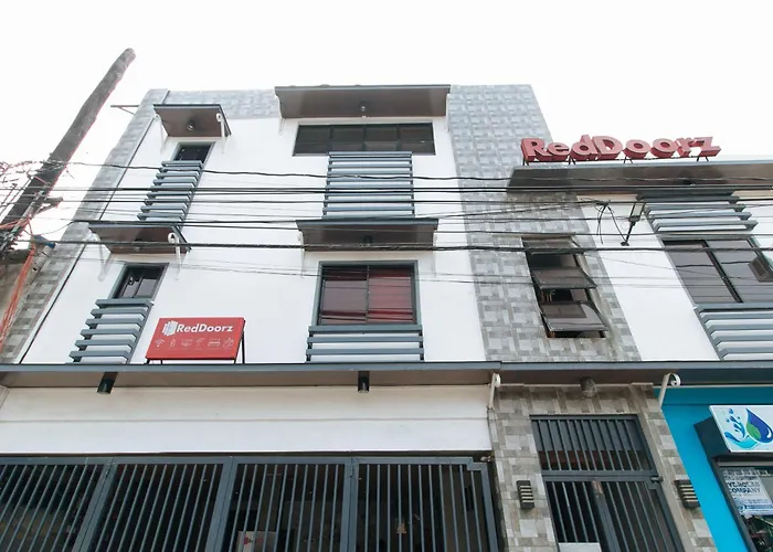 Reddoorz Near Christ The King Medical Center