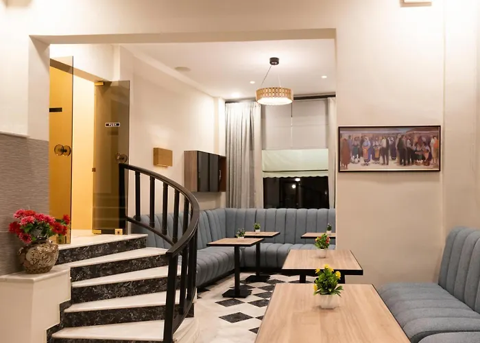 Hotel Avra