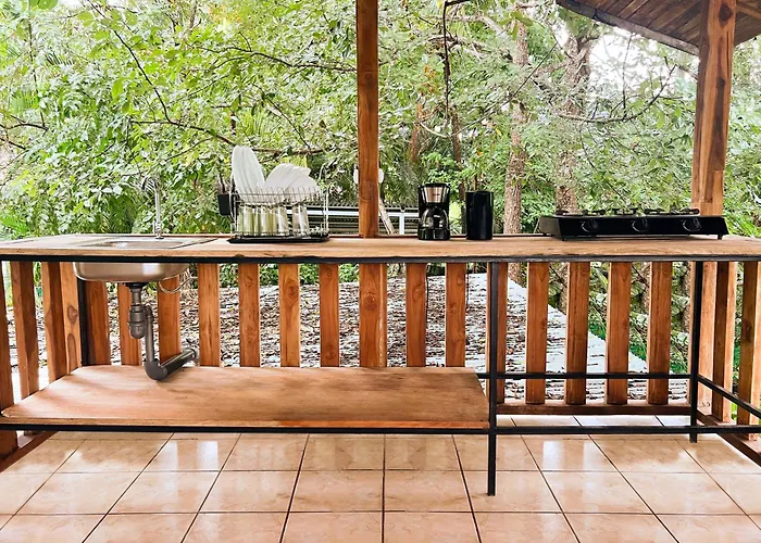 Ico Living Hostel