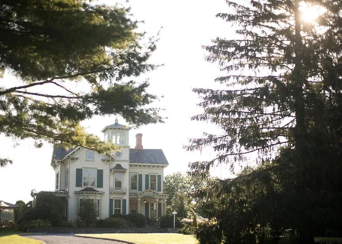 Jedediah Hawkins Inn