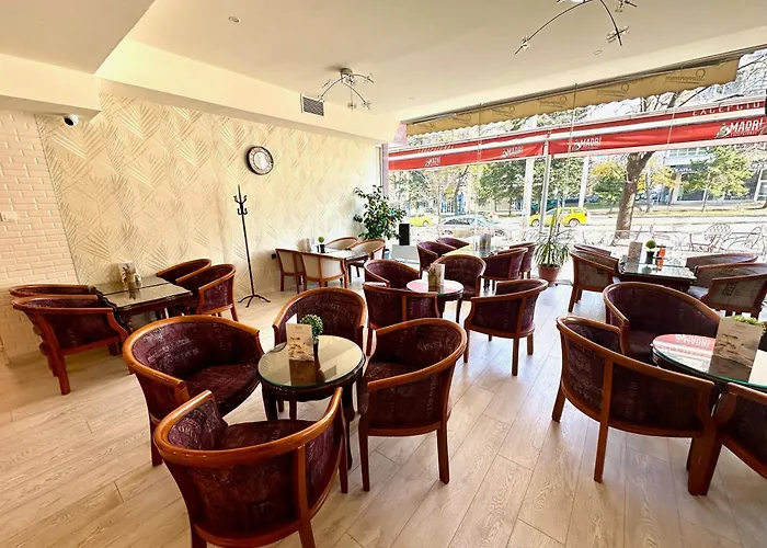 Hotel Cosmos