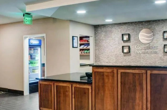 Comfort Inn & Suites