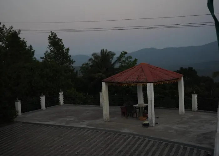 Serene Valley Koppa Hilltop Homestay