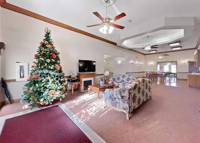 Waterloo Suites Queen 1