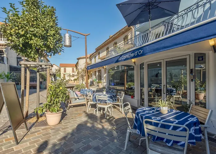 Boutique Hotel De La Corniche D'Or