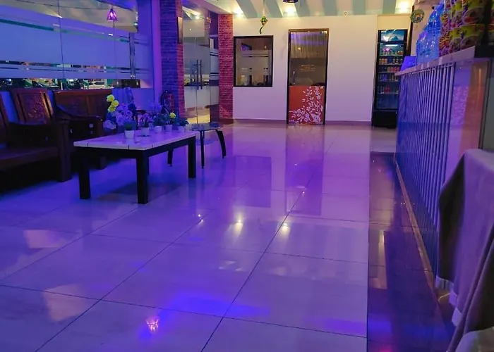 Hotel Sri Sutra Pj 222