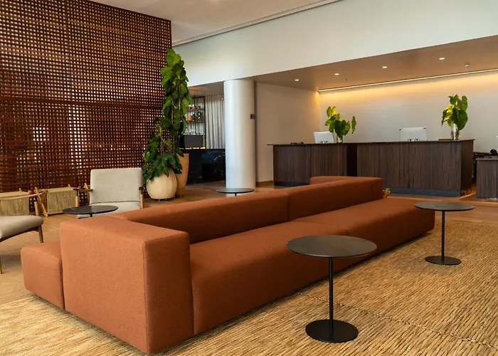 Mona Hotel