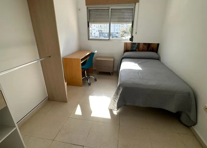 Habitaciones Privadas Con Bano Compartido En Espectacular Piso