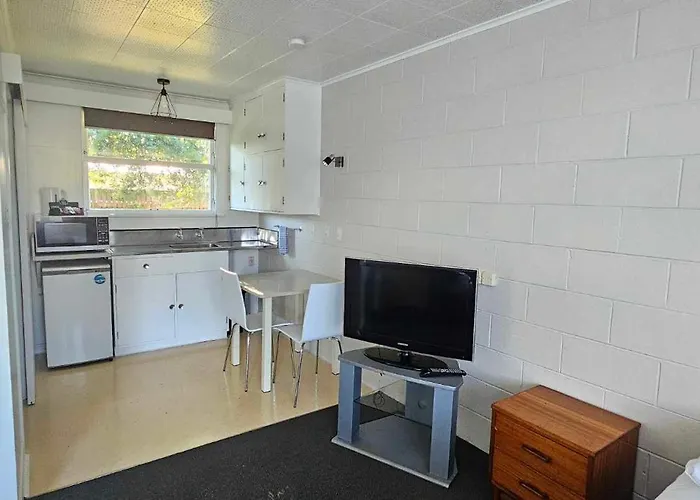 Endeavour Lodge Motel