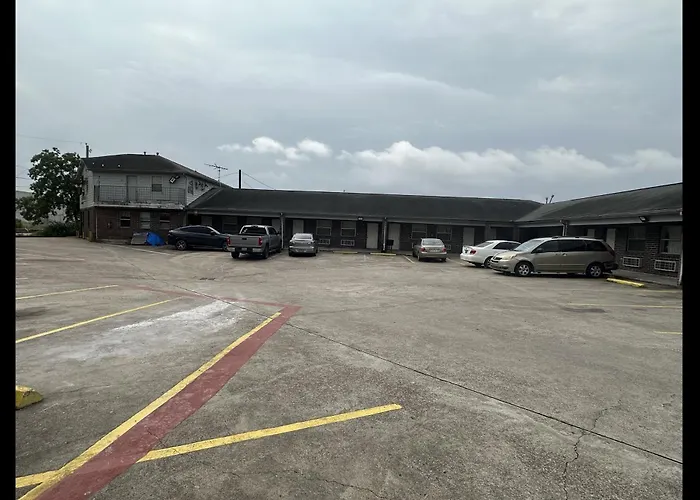 Travel Inn By Oyo La Marque Texas City I-45