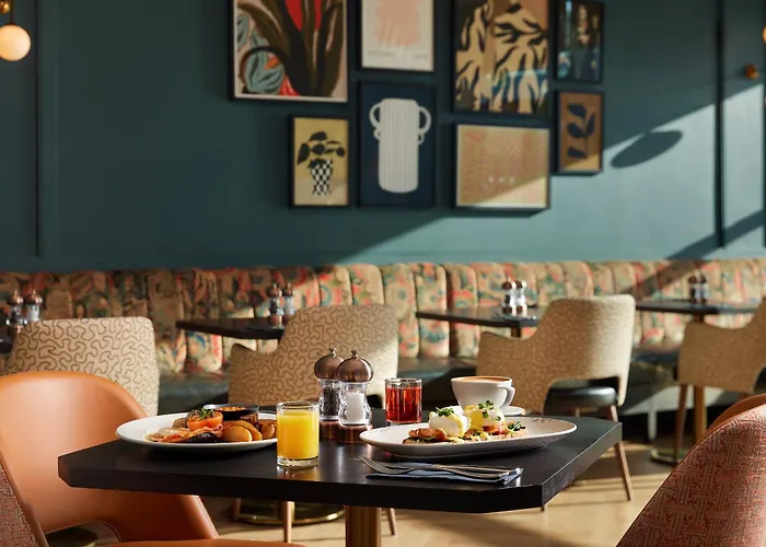 The Gateway Hotel