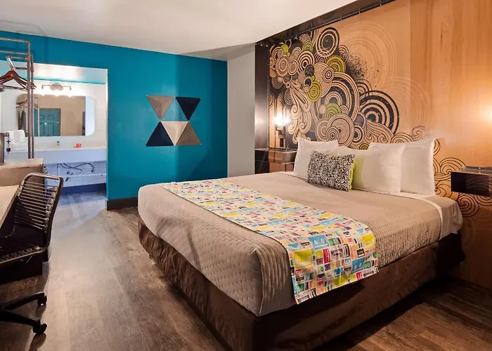 Downtown Phoenix Hotel