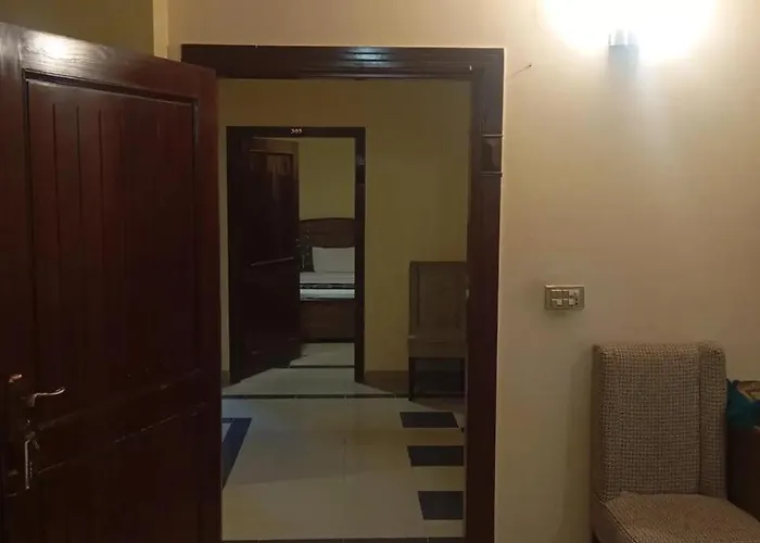 New Galaxy Heights Hotel Inn