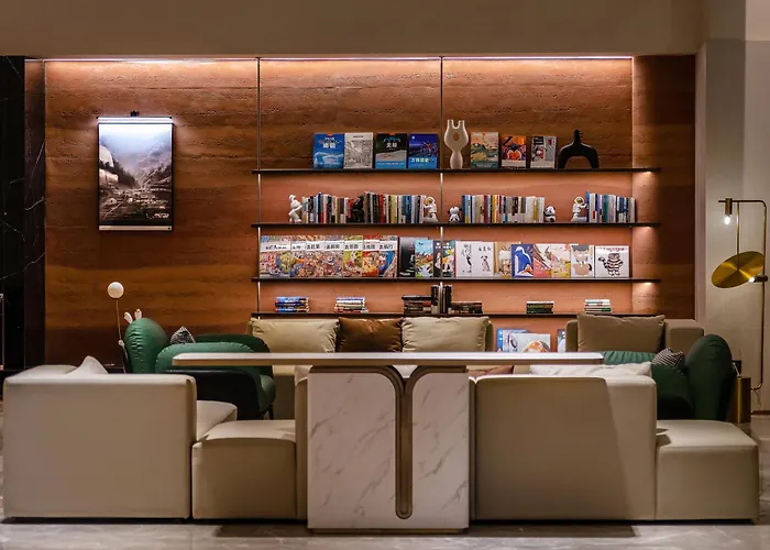 Atour Hotel Xichang Qionghai Wetland Park Aerospace Avenue