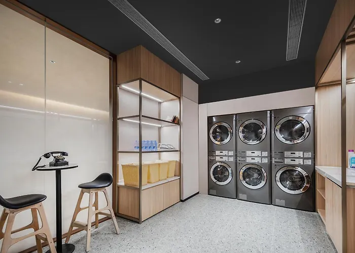 Atour Hotel Xichang Qionghai Wetland Park Aerospace Avenue
