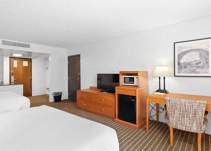 Ramada By Wyndham Richfield Ut I-70