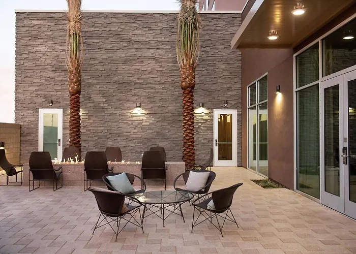 Courtyard By Marriott Mesa At Wrigleyville West