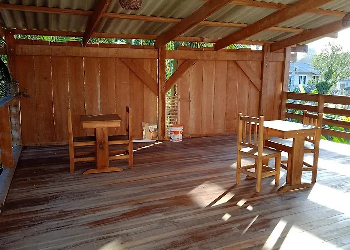 Hospedaria Recanto dos Pássaros