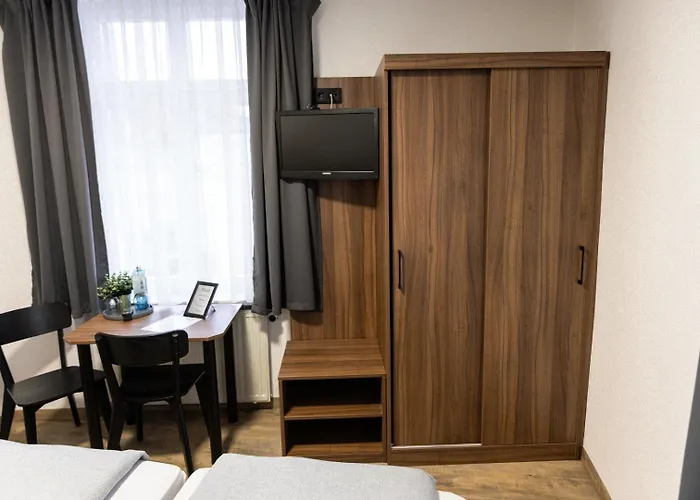 1A Hotel Zimmer frei