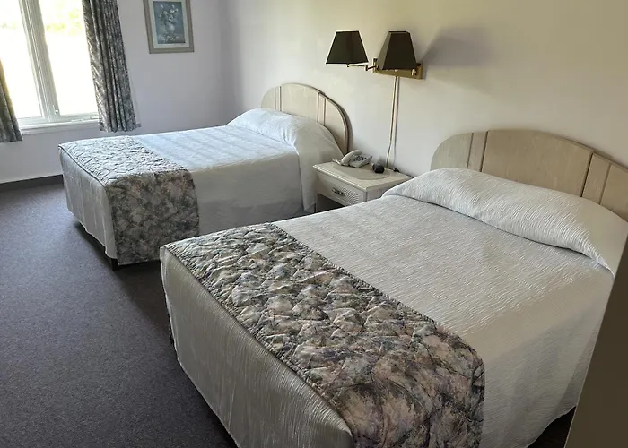 Centennial Motel