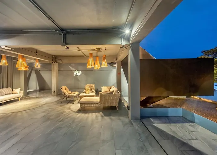 Shin Arch39 Phuket Beach Front - Sha Plus