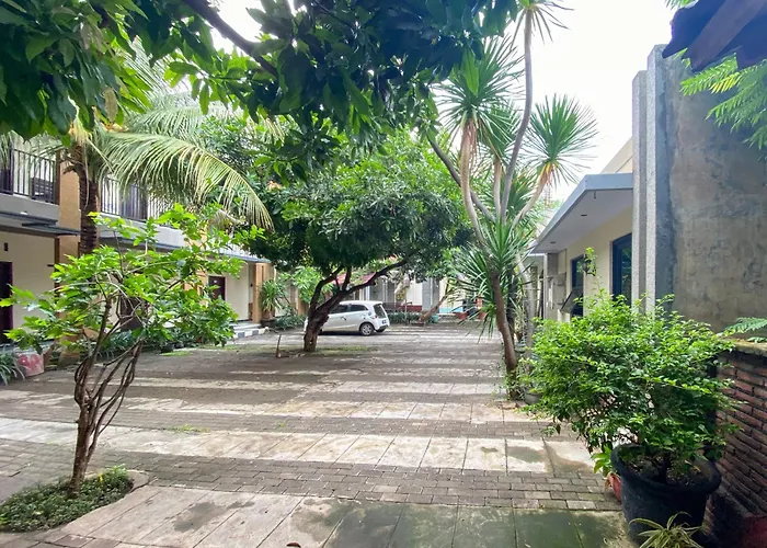 Urbanview Surya Guest House Probolinggo