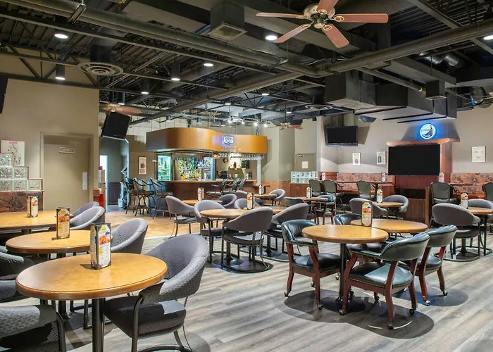 Days Inn & Conference Centre By Wyndham Camrose Norsemen
