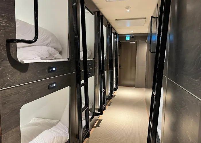 カプセルホステル鈴森屋 Capsule Hostel Suzumoriya