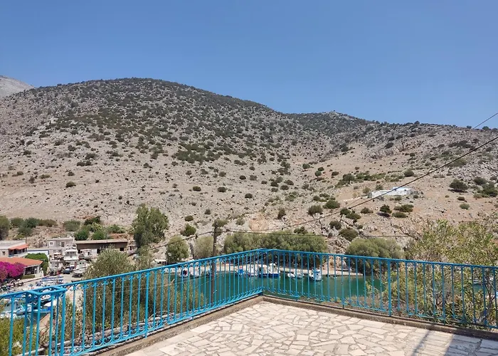 Manolis Rooms Vathys