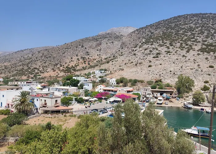 Manolis Rooms Vathys