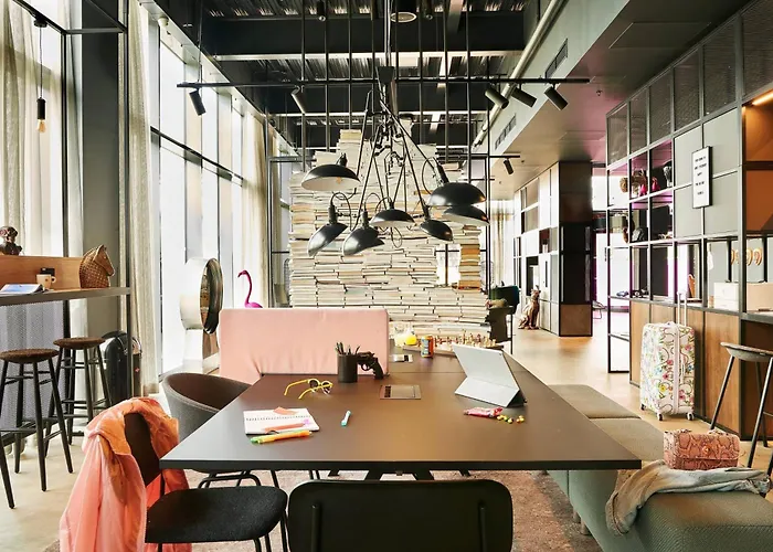 Moxy Edinburgh Airport