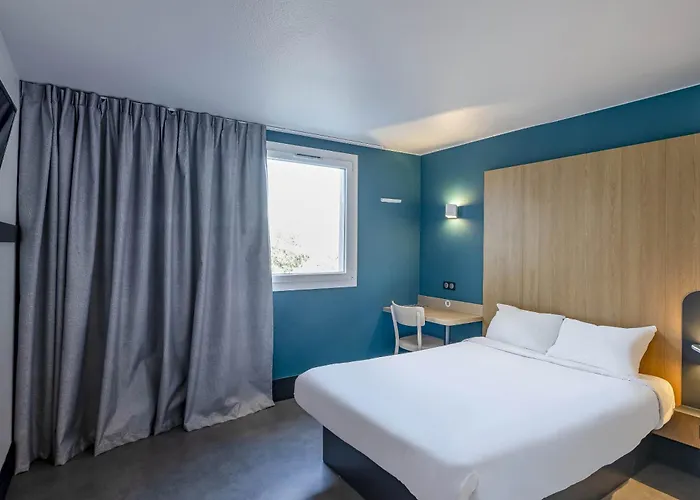 B&B Hotel Bordeaux Lac Sur Bruges