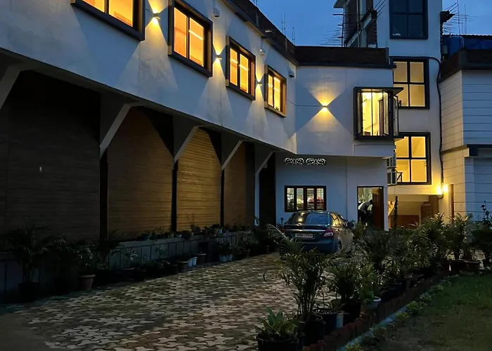 Konwar Inn & Suites