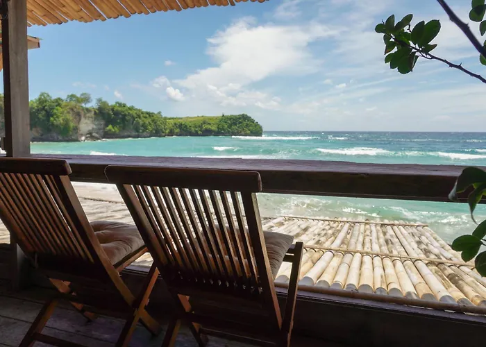 Beachfront - The Surf Lodge