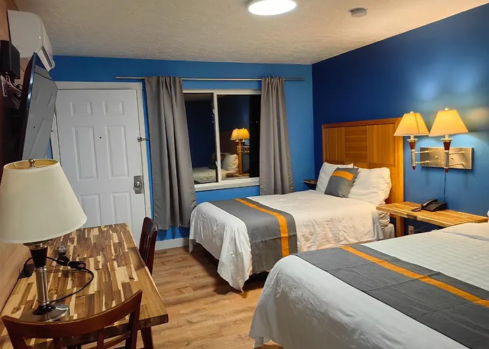 Harbour Light Motel