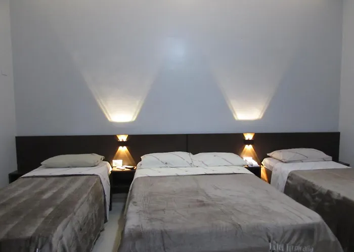 Hotel Tropicália próximo a 25 de março , Brás e Bom Retiro Com estacionamento conveniado ao lado do hotel