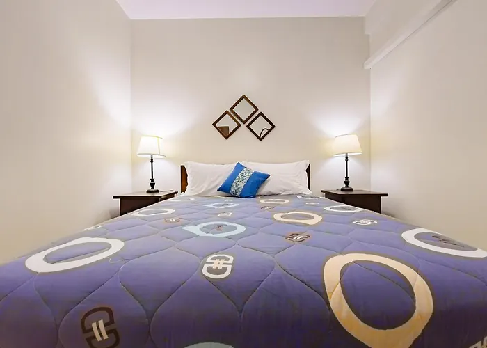 Louis' Apartments